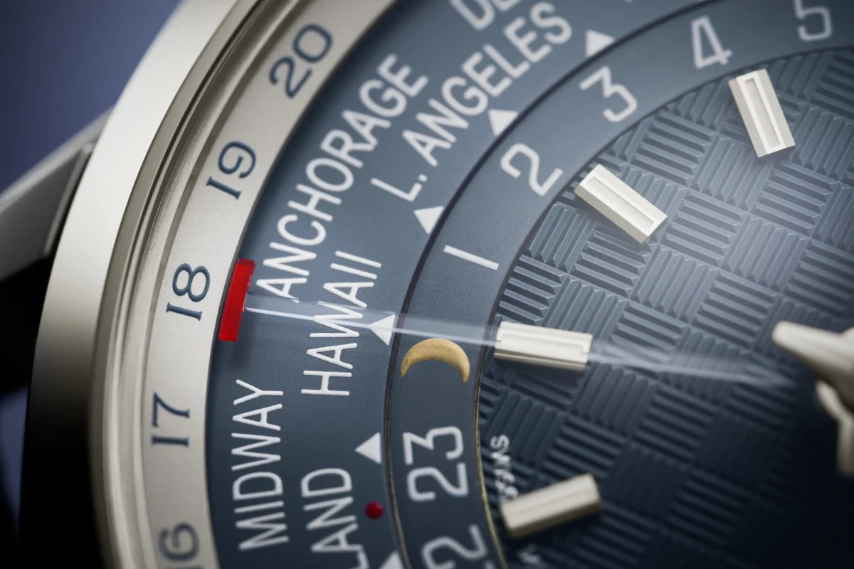 Patek Philippe Hora Universal 5330G-001